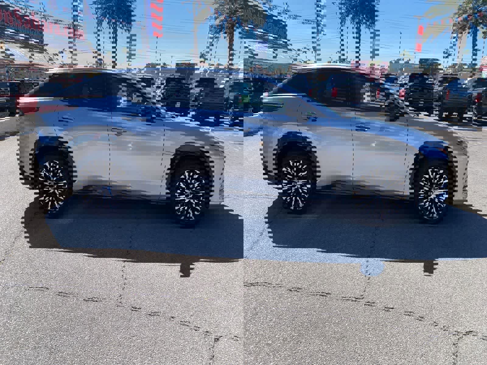 Used 2023 Lexus RZ 450e Luxury w/ Accessory Package (Z1) image 4