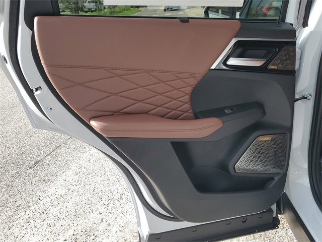 New 2025 Mitsubishi Outlander SEL image 11
