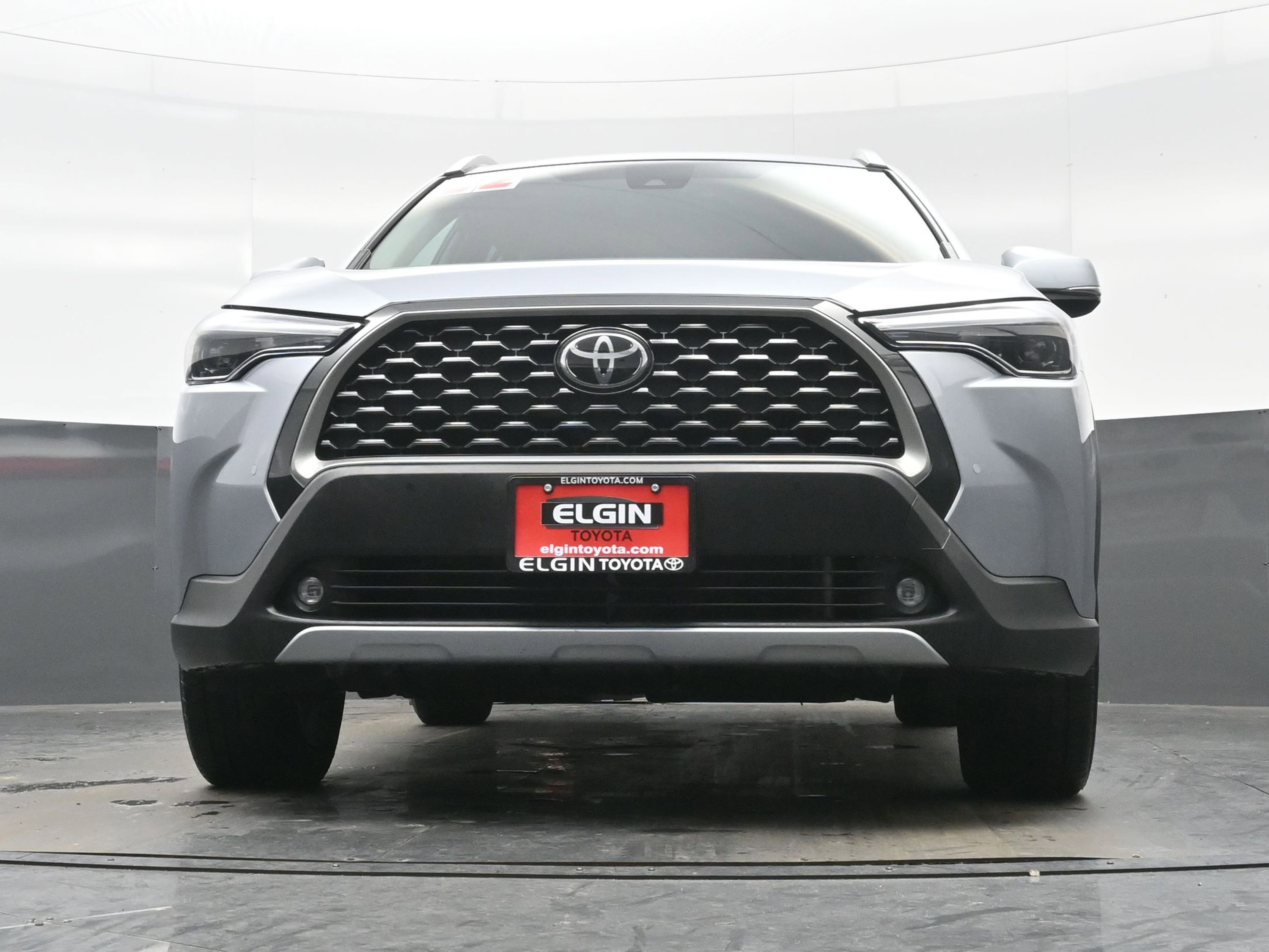 Used 2022 Toyota Corolla Cross XLE image 28