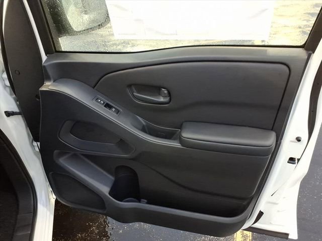 New 2026 Nissan Frontier SV image 19