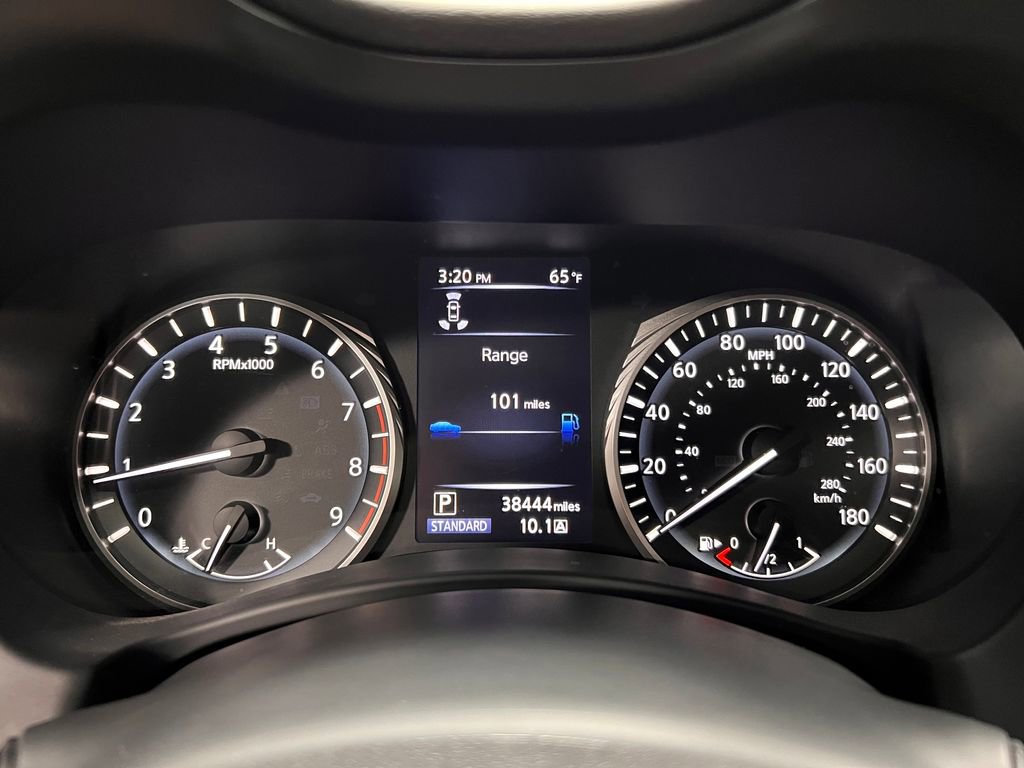 Used 2021 INFINITI Q60 Red Sport 400 RWD image 9