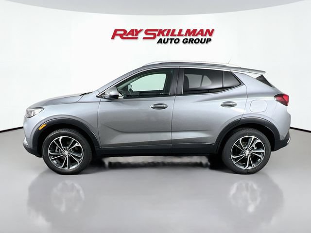 Used 2023 Buick Encore GX Select w/ Safety Package II AWD/4WD image 4