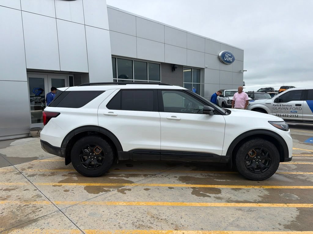 Used 2026 Ford Explorer Tremor w/ Tremor Ultimate Package AWD/4WD image 8