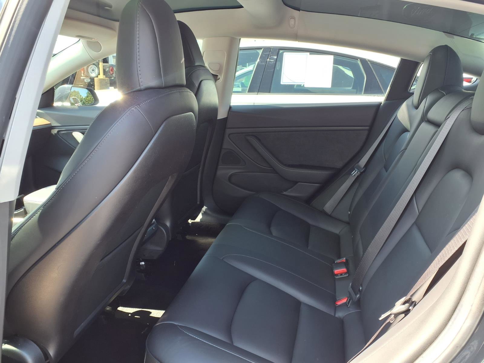 Used 2018 Tesla Model 3 Long Range AWD/4WD image 21