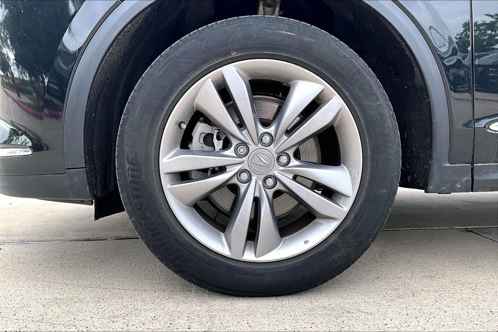 Used 2023 Acura MDX SH-AWD image 11