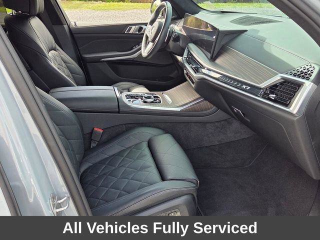 Used 2025 BMW X7 xDrive40i w/ Executive Package image 17