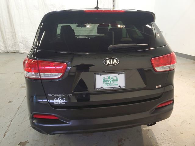 Used 2017 Kia Sorento LX image 6