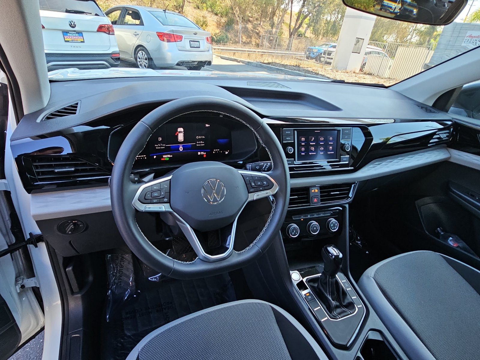 Used 2023 Volkswagen Taos S FWD image 15
