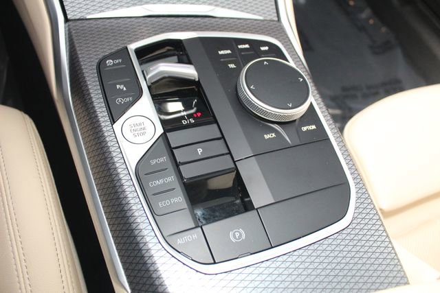 Used 2025 BMW 330i xDrive Sedan w/ M Sport Package image 14