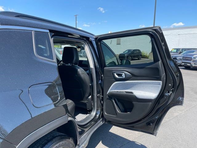 Used 2022 Jeep Compass Latitude w/ Convenience Group AWD/4WD image 15