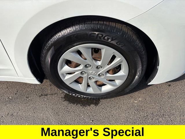 Used 2019 Hyundai Elantra SE w/ Cargo Package image 40