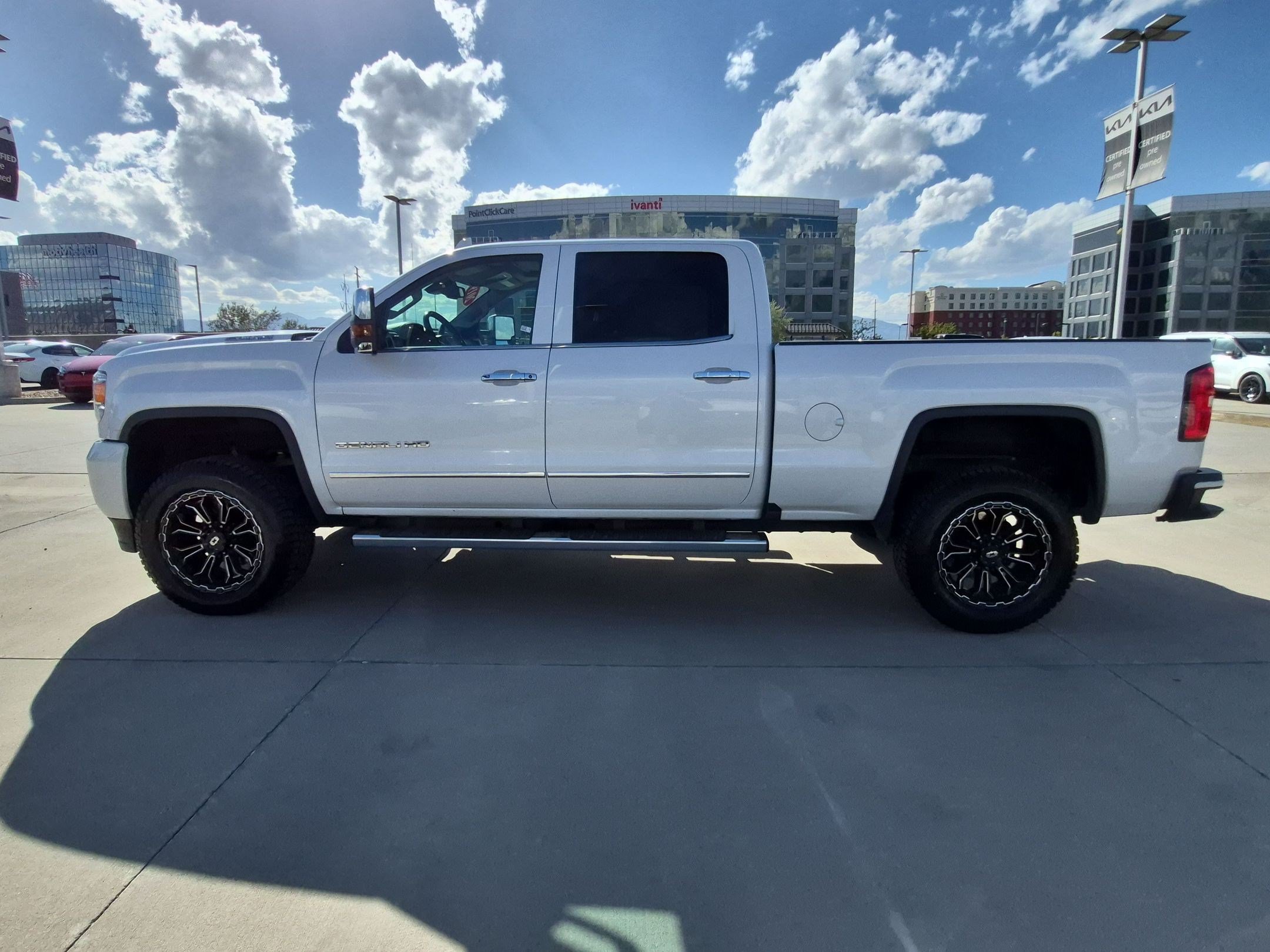 Used 2019 GMC Sierra 3500 Denali w/ Duramax Plus Package AWD/4WD image 2