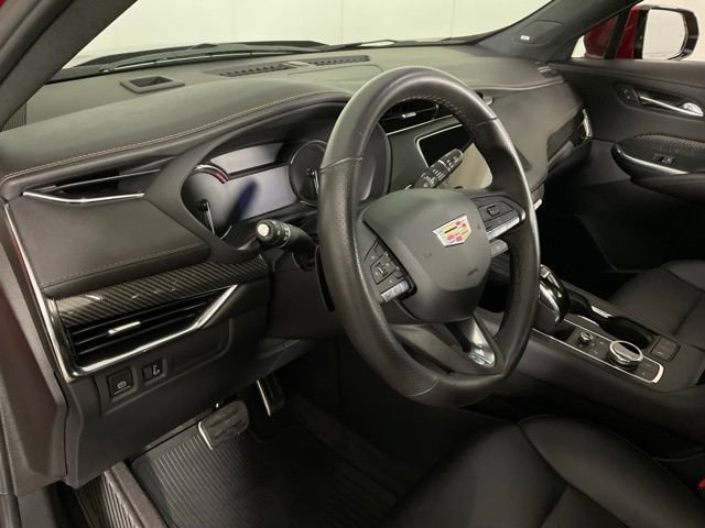 Used 2022 Cadillac XT4 Sport AWD/4WD image 15
