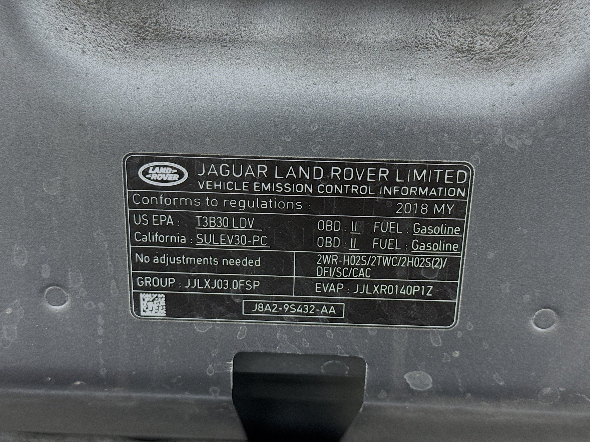 Used 2018 Land Rover Range Rover Velar R-Dynamic SE AWD/4WD image 21