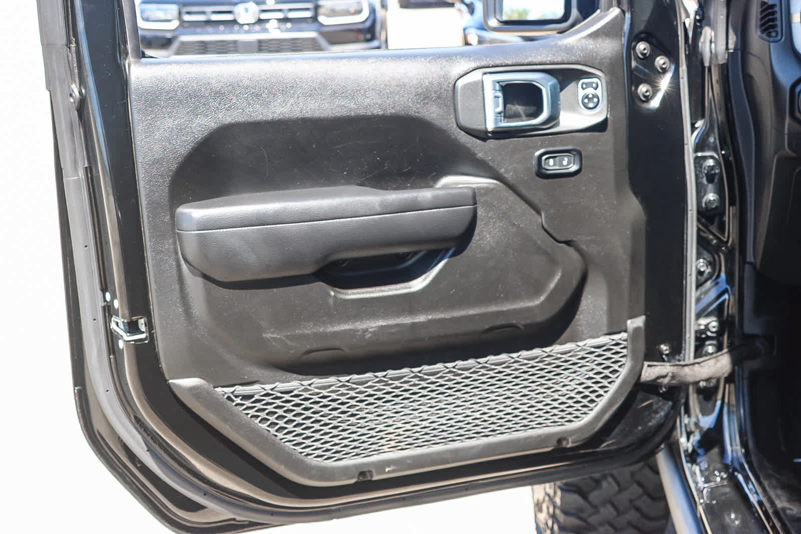 Used 2025 Jeep Wrangler Unlimited Sport AWD/4WD image 21