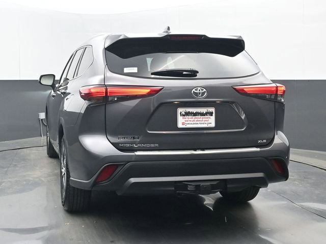 Used 2022 Toyota Highlander XLE image 20