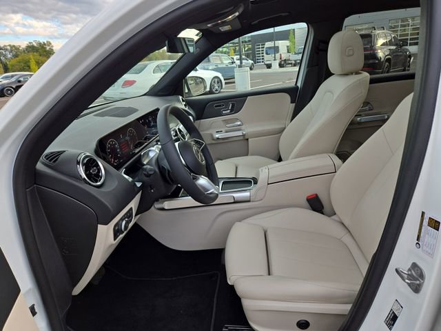 Used 2026 Mercedes-Benz GLB 250 4MATIC image 25