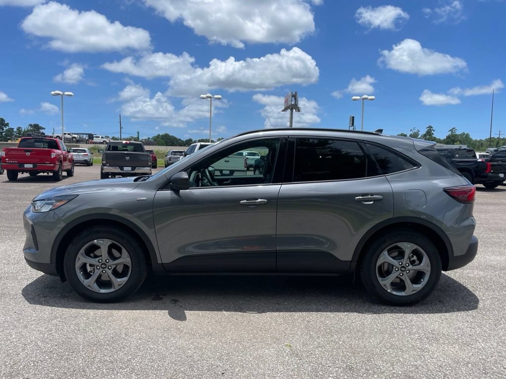 Used 2026 Ford Escape ST-Line FWD image 4