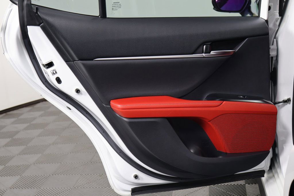 Used 2019 Toyota Camry XSE w/ Driver Assist Package image 15