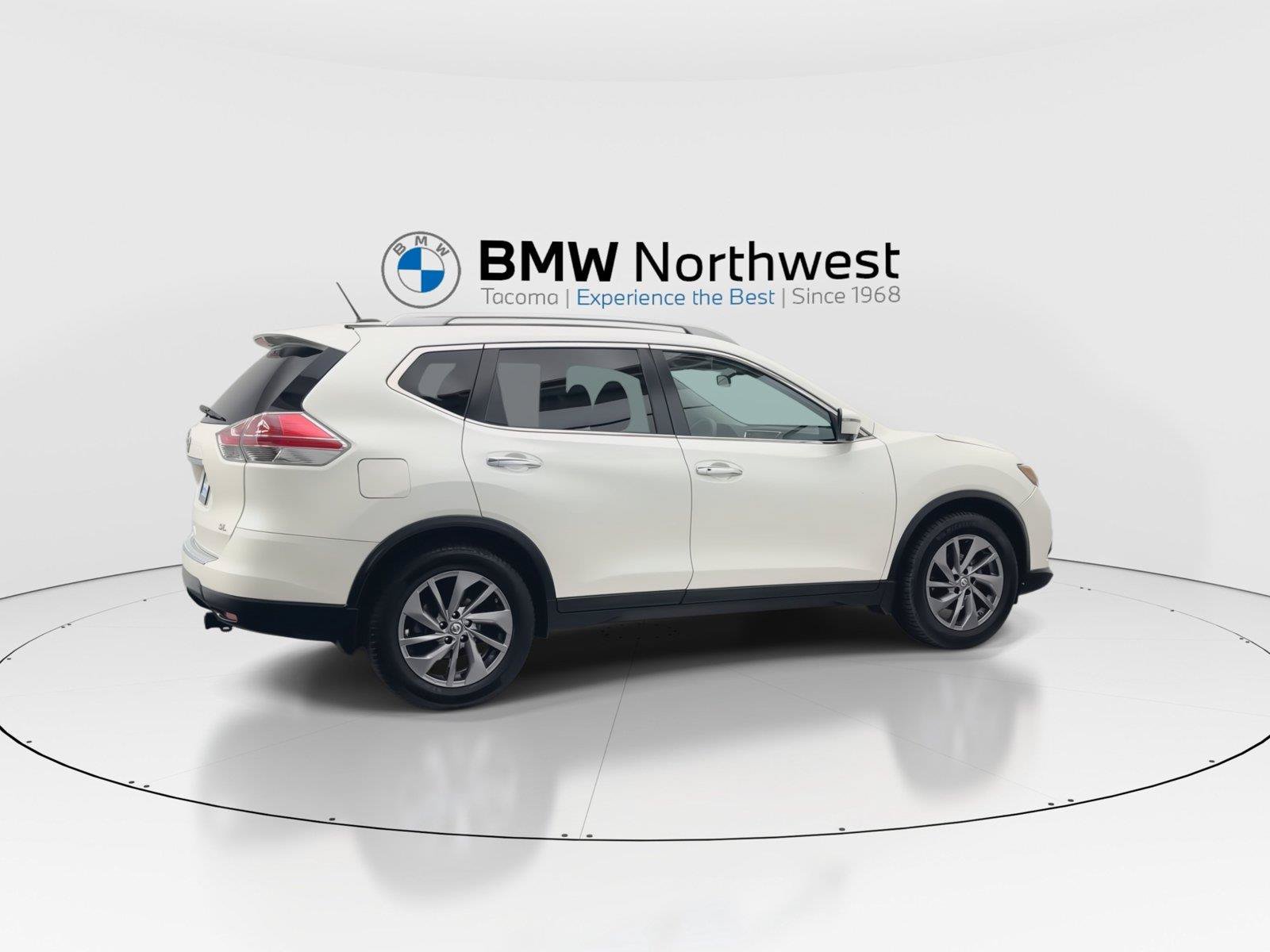 Used 2016 Nissan Rogue SL w/ SL Premium Package FWD image 4