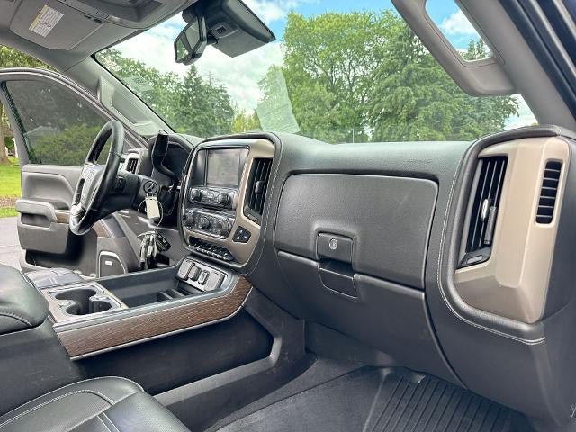 Used 2019 GMC Sierra 2500 Denali w/ Duramax Plus Package AWD/4WD image 30