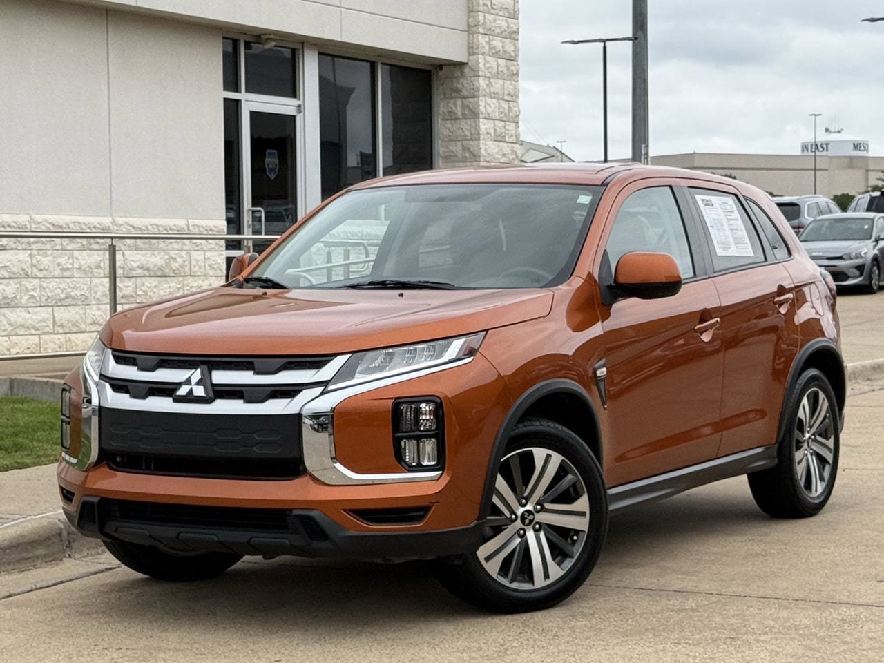 Used 2020 Mitsubishi Outlander Sport ES FWD image 2