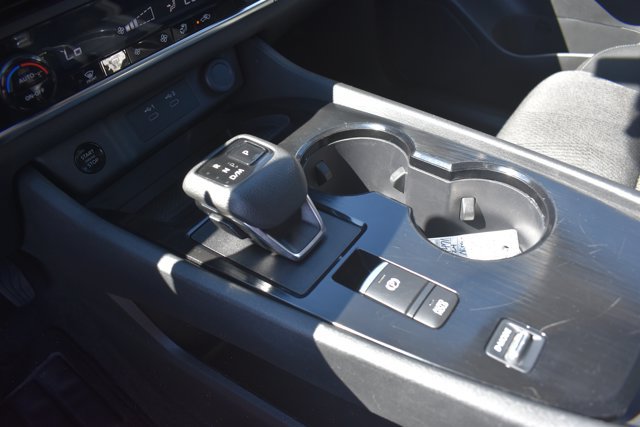 Used 2024 Nissan Rogue SV FWD image 24