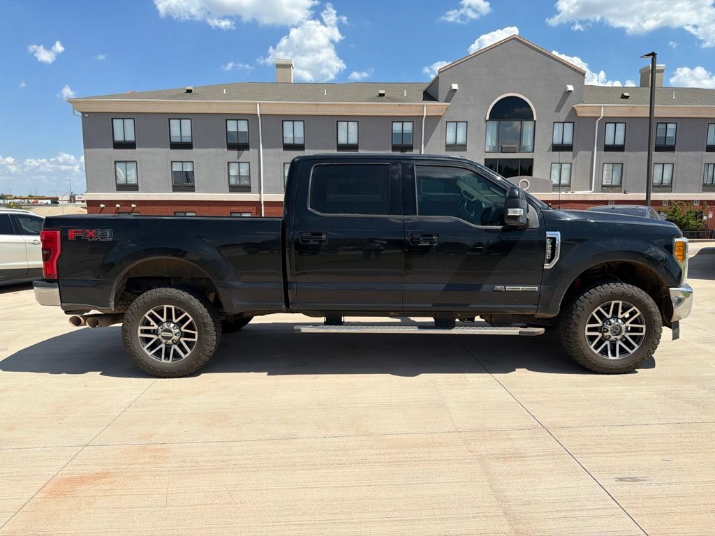 Used 2017 Ford F250 Lariat w/ Lariat Ultimate Package AWD/4WD image 6