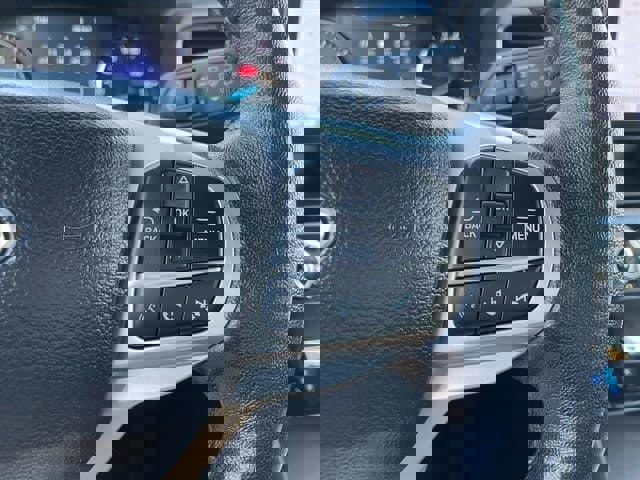 Used 2023 Ford Explorer Limited image 10