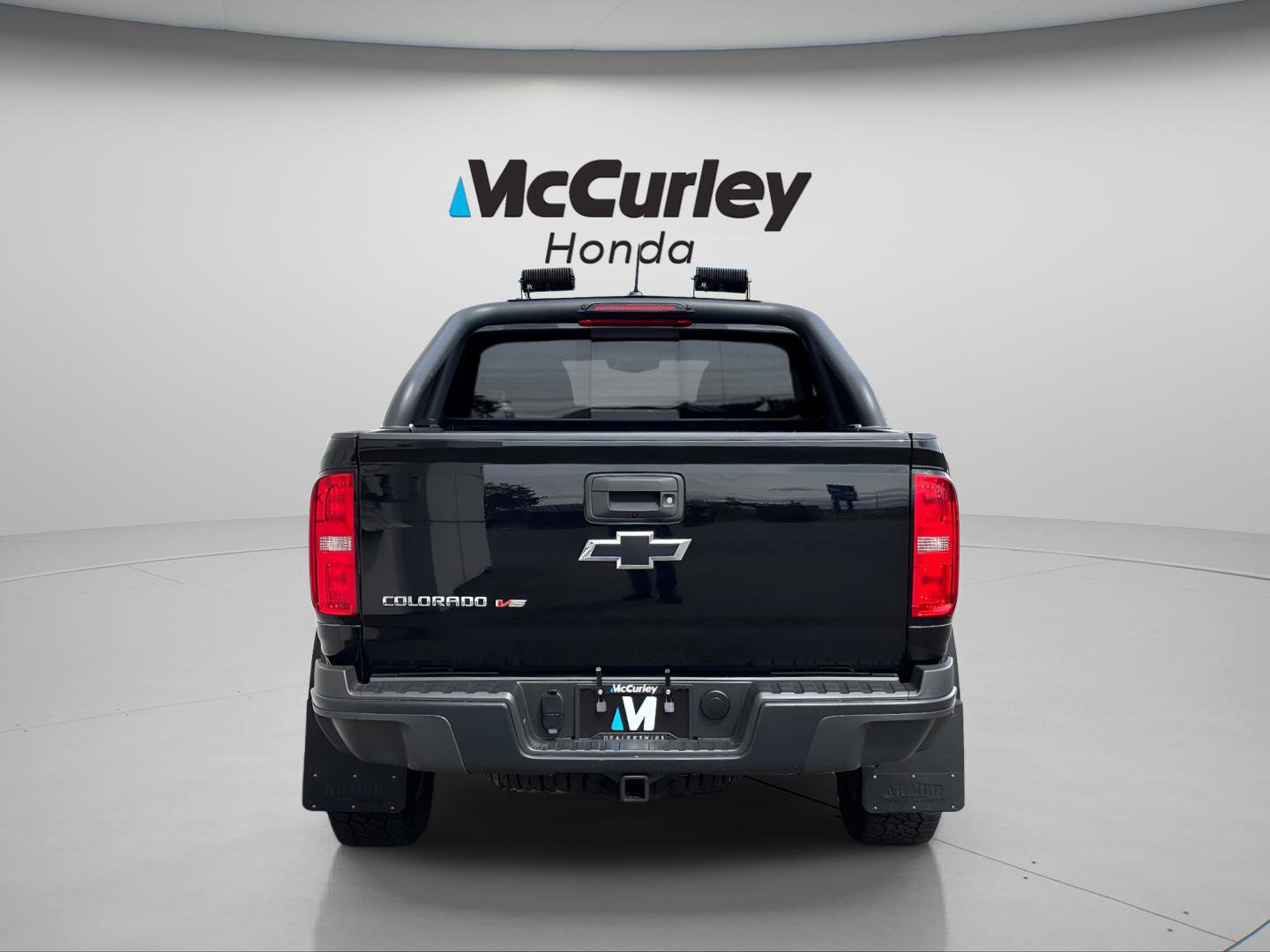 Used 2018 Chevrolet Colorado ZR2 w/ ZR2 Midnight Special Edition AWD/4WD image 4