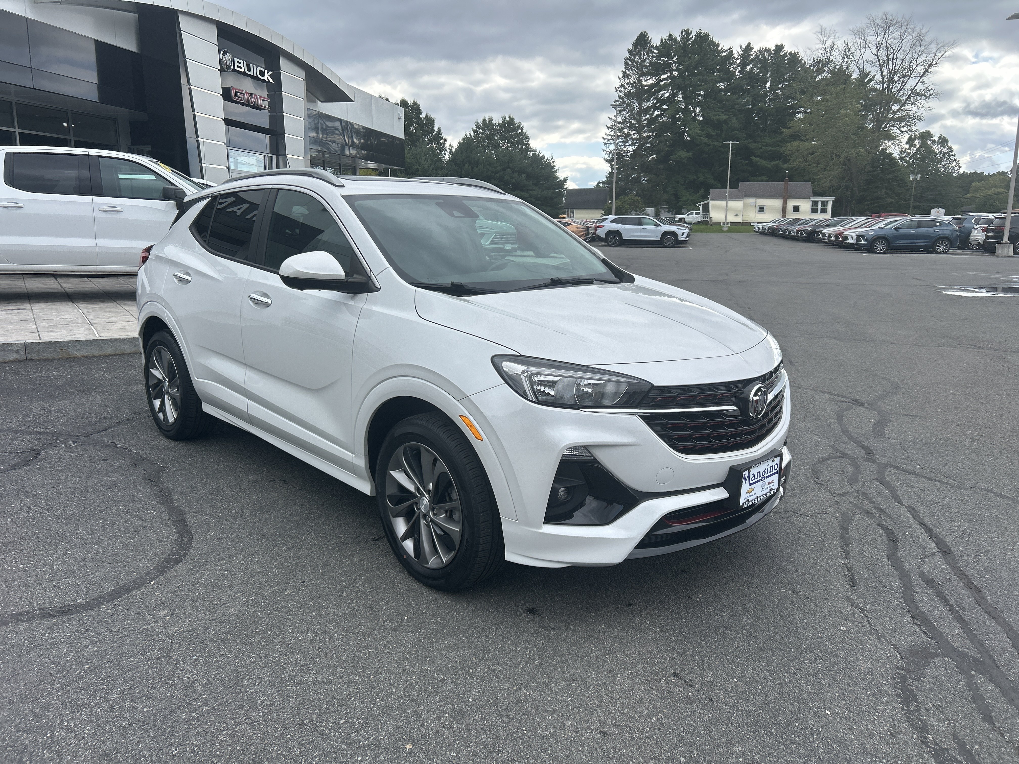 Used 2021 Buick Encore GX Select w/ Advanced Technology Package AWD/4WD image 15