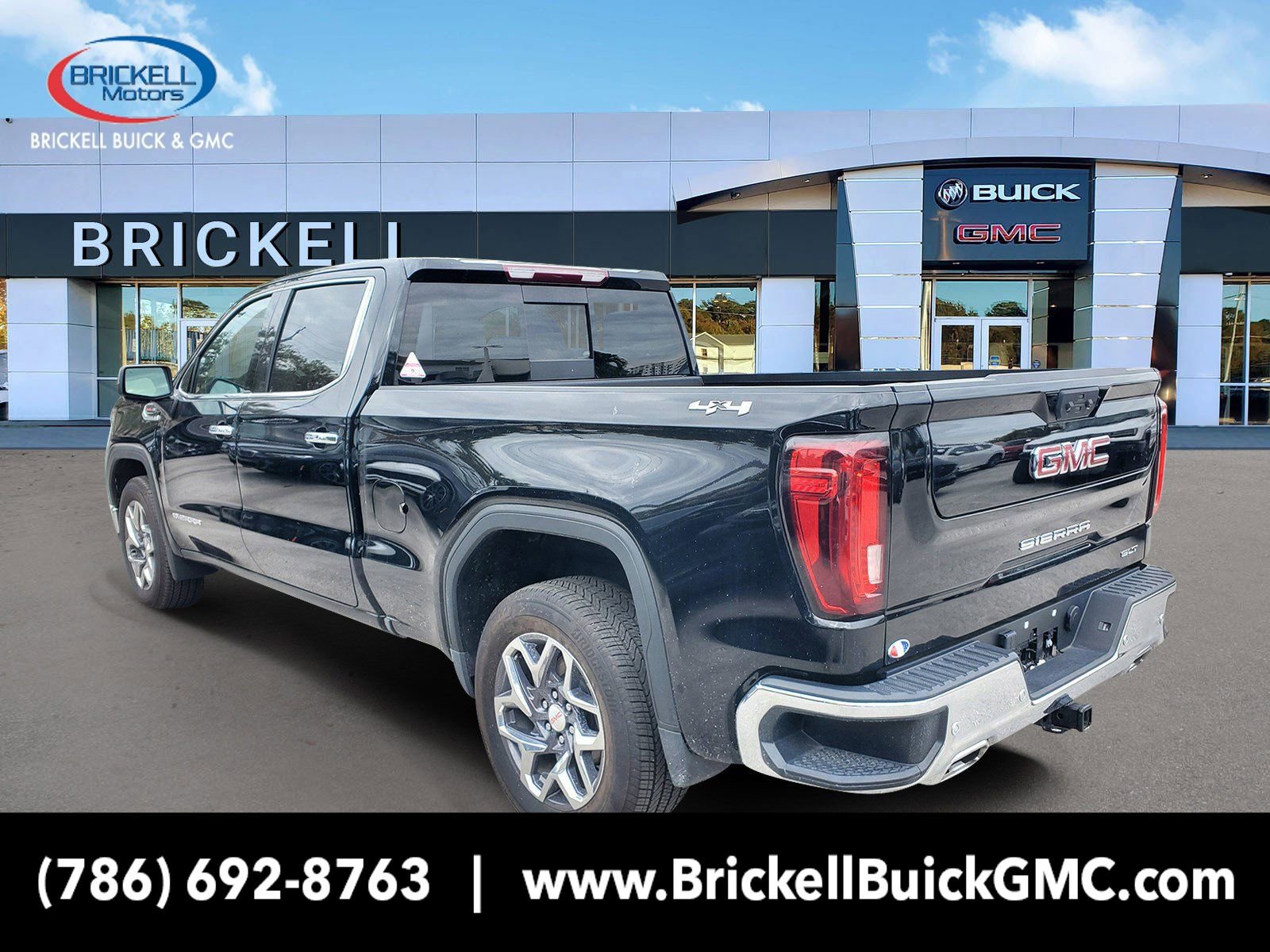 New 2025 GMC Sierra 1500 SLT w/ SLT Convenience Package image 4