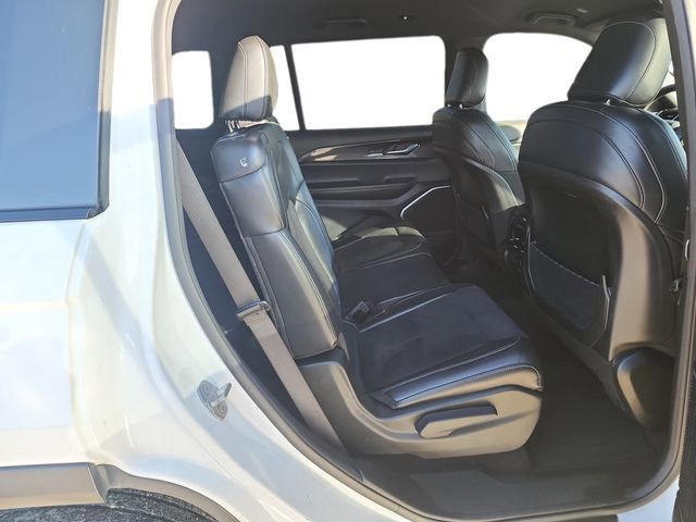 Used 2022 Jeep Grand Cherokee L Laredo image 10