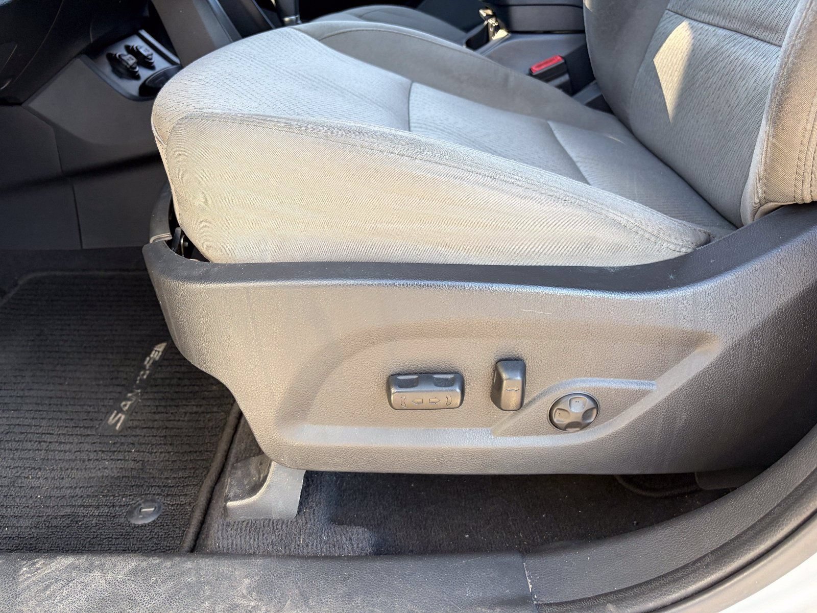 Used 2017 Hyundai Santa Fe Sport FWD image 22