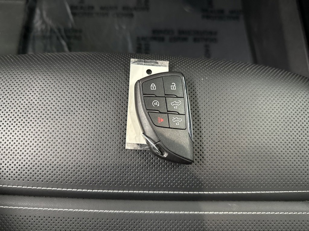 Used 2025 GMC Sierra EV Denali image 41