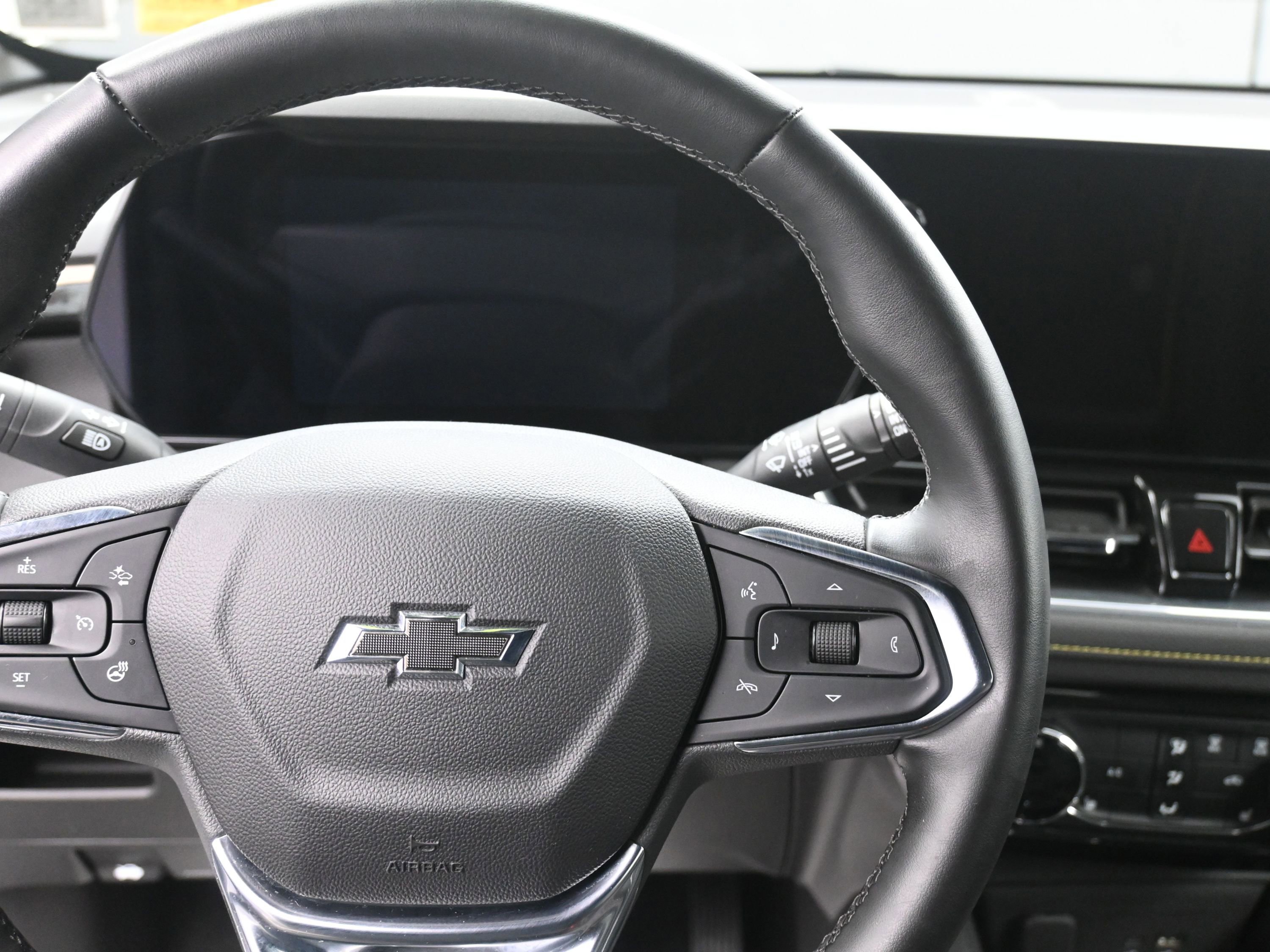 Used 2024 Chevrolet TrailBlazer ACTIV image 31