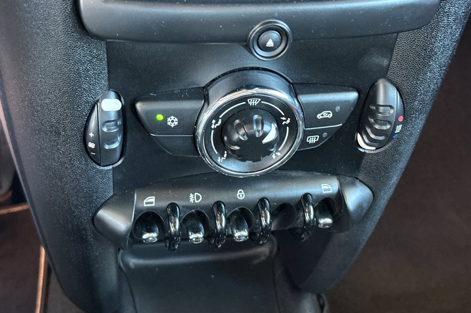 Used 2012 MINI Cooper S FWD image 21