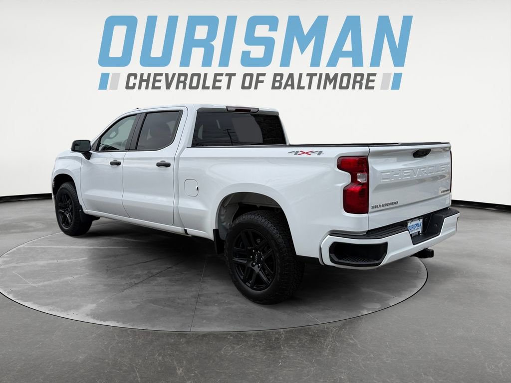 Used 2023 Chevrolet Silverado 1500 Custom image 4