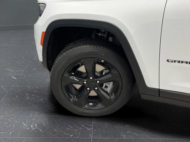 New 2025 Jeep Grand Cherokee L Limited w/ Luxury Tech Group II image 38