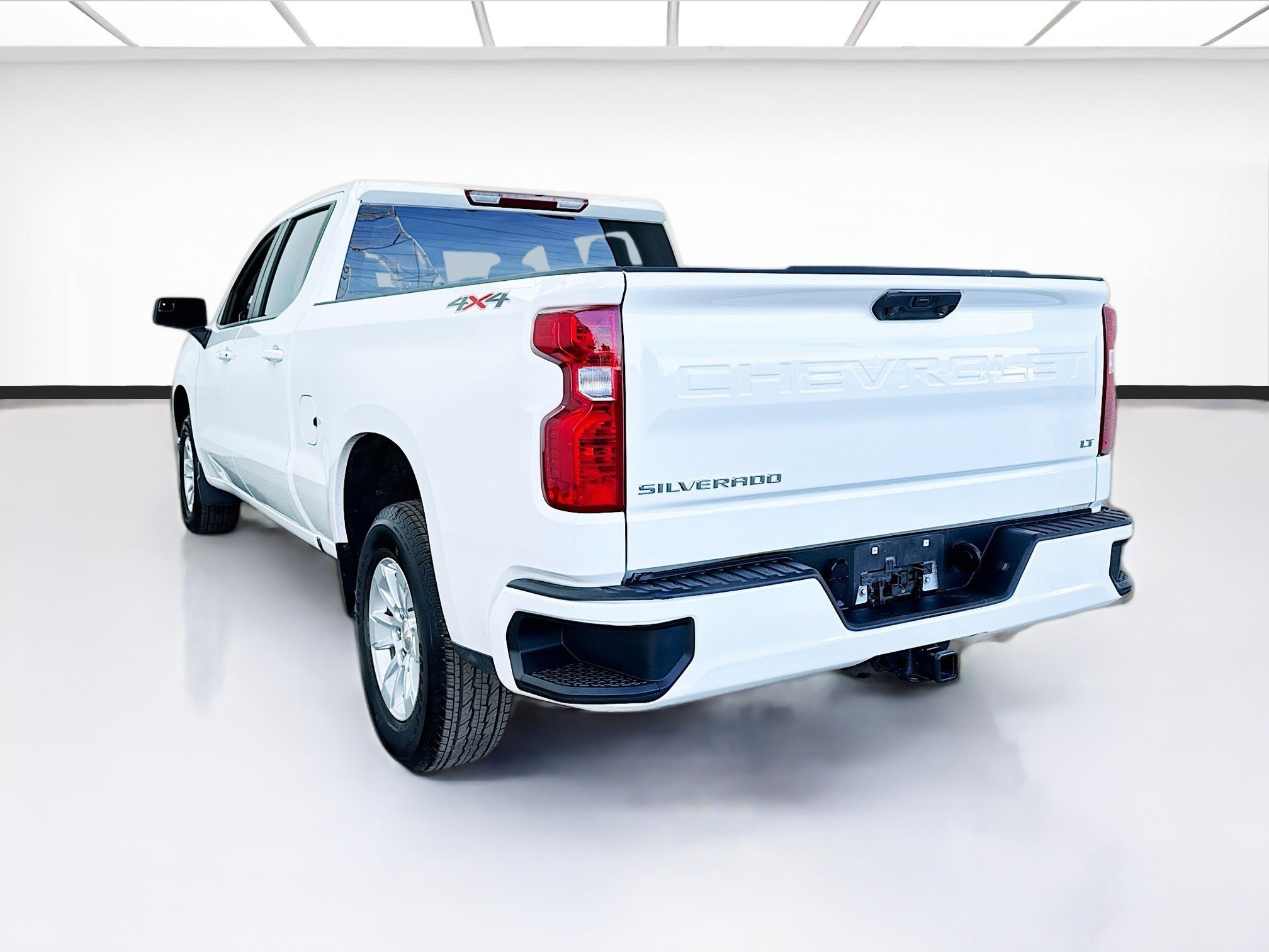 Used 2024 Chevrolet Silverado 1500 LT w/ Protection Package image 6