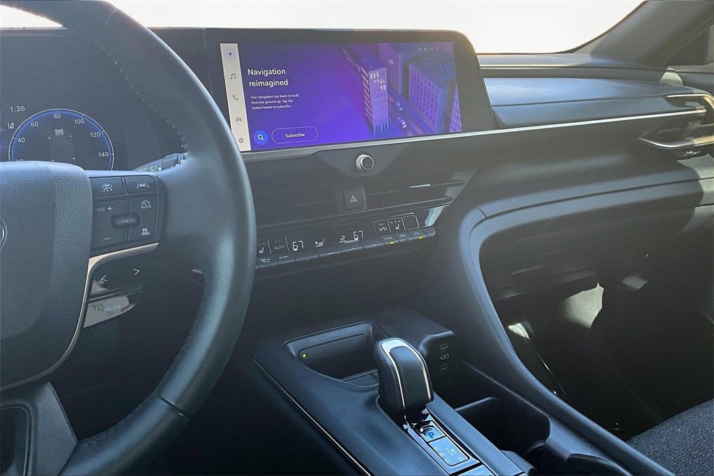 Used 2023 Toyota Crown XLE image 6