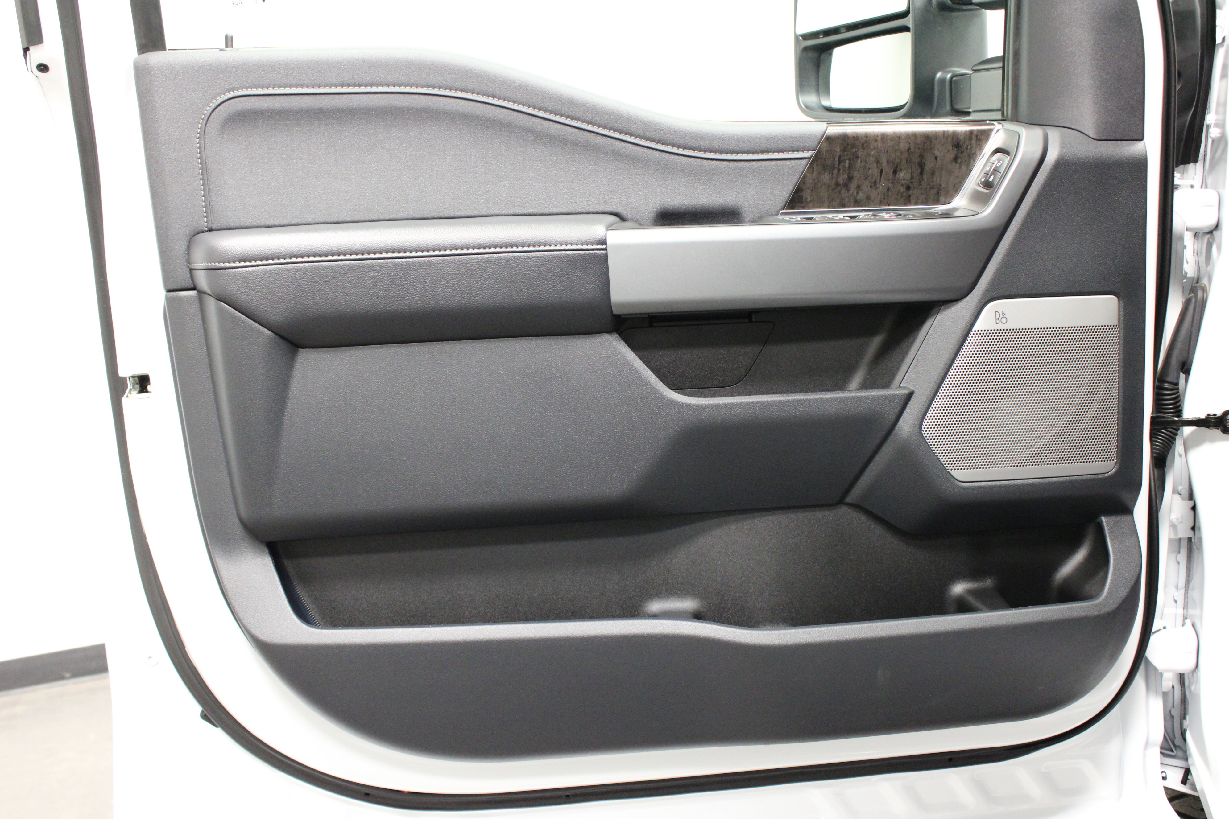 Used 2025 Ford F250 Lariat image 20