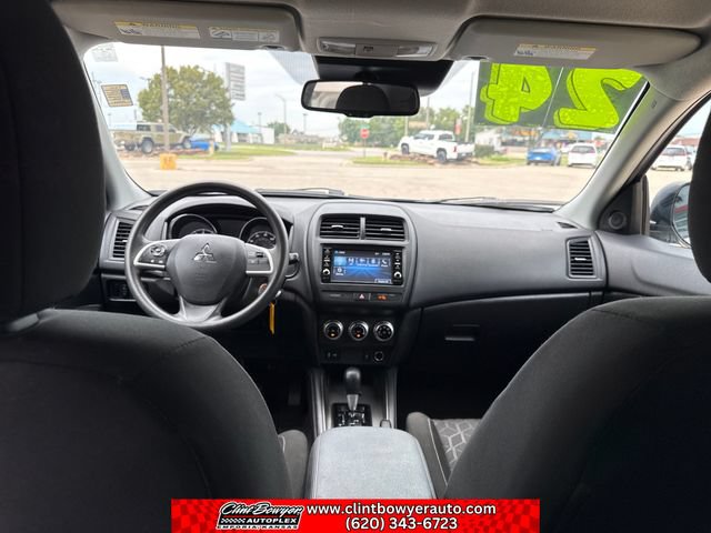 Used 2024 Mitsubishi Outlander Sport SE AWD/4WD image 26