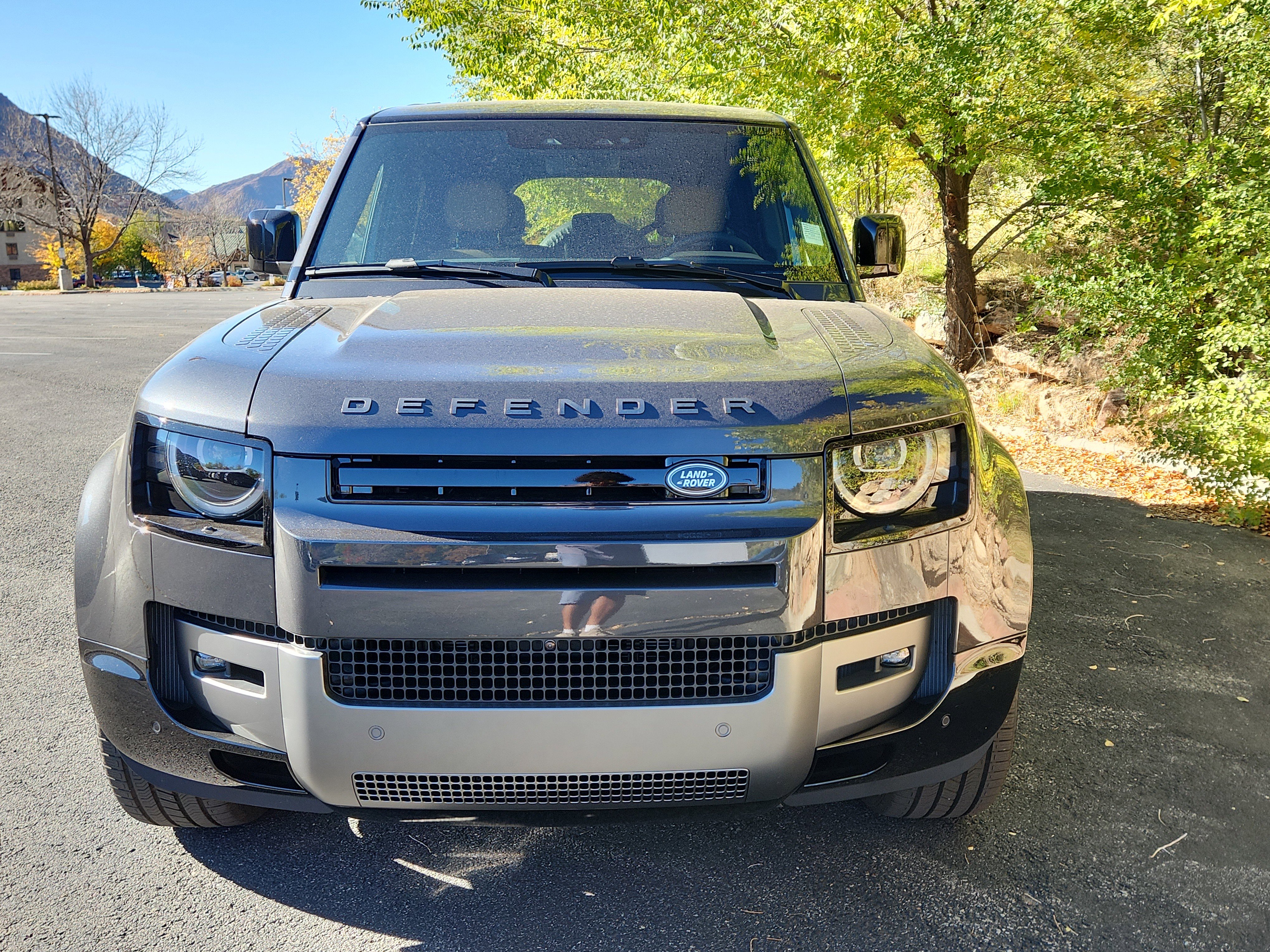 New 2026 Land Rover Defender 130 V8 image 6
