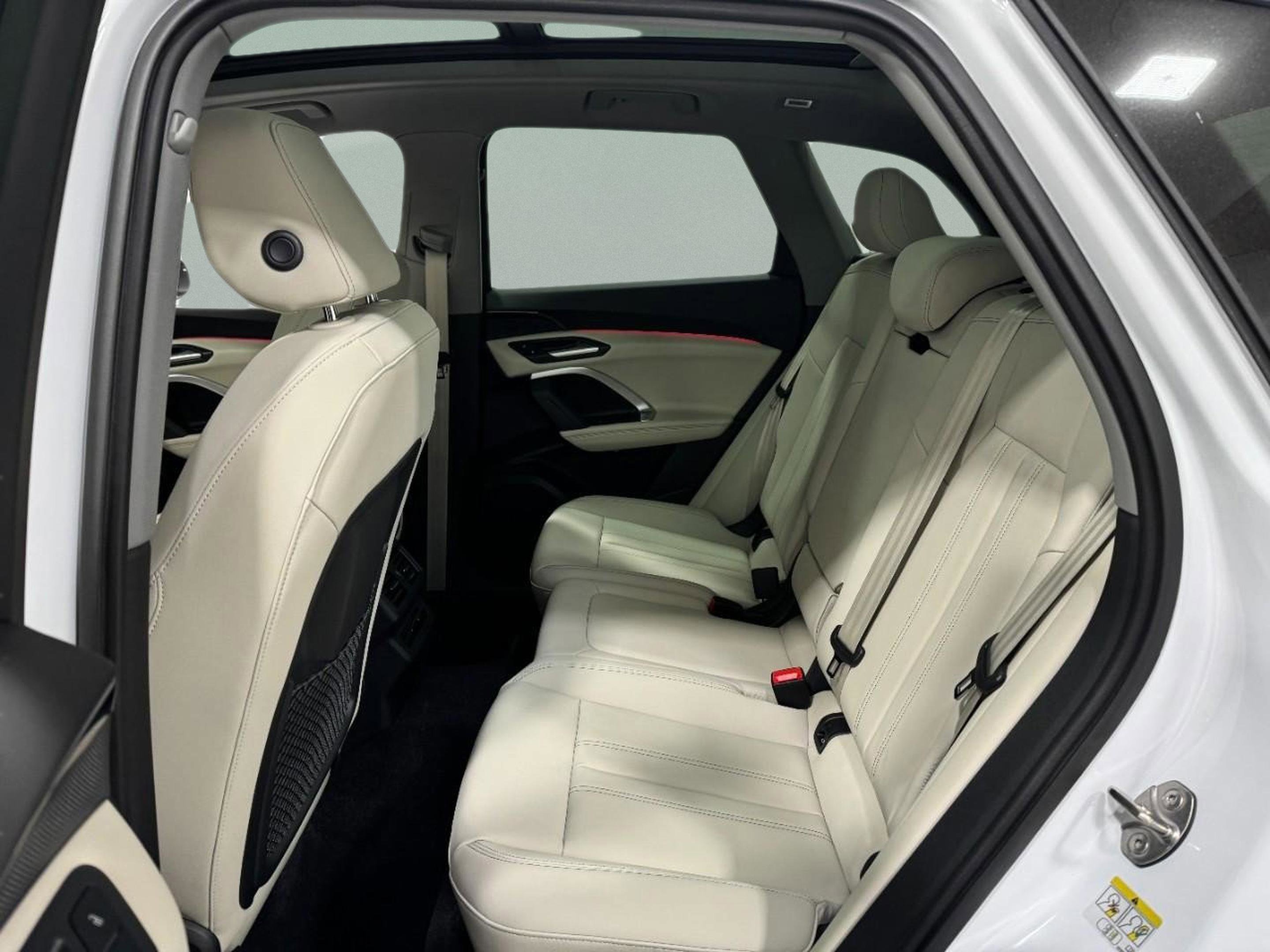 New 2025 Audi Q5 Premium image 9