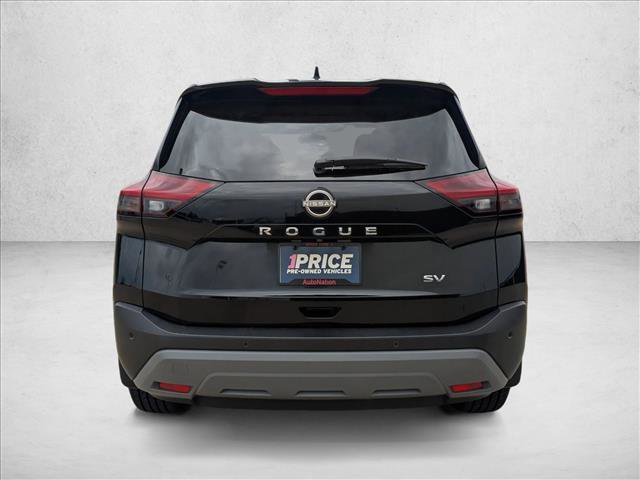 Used 2023 Nissan Rogue SV image 7