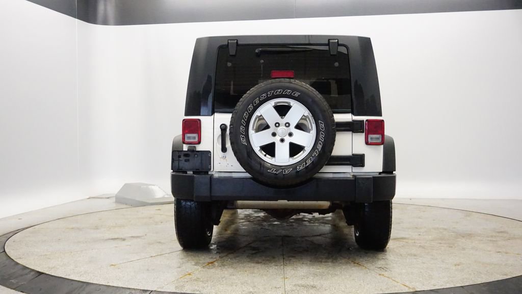 Used 2009 Jeep Wrangler X image 4
