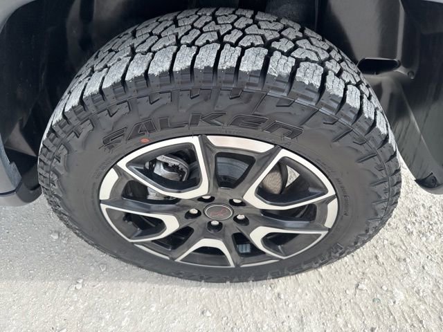 Used 2025 Jeep Compass Trailhawk image 25