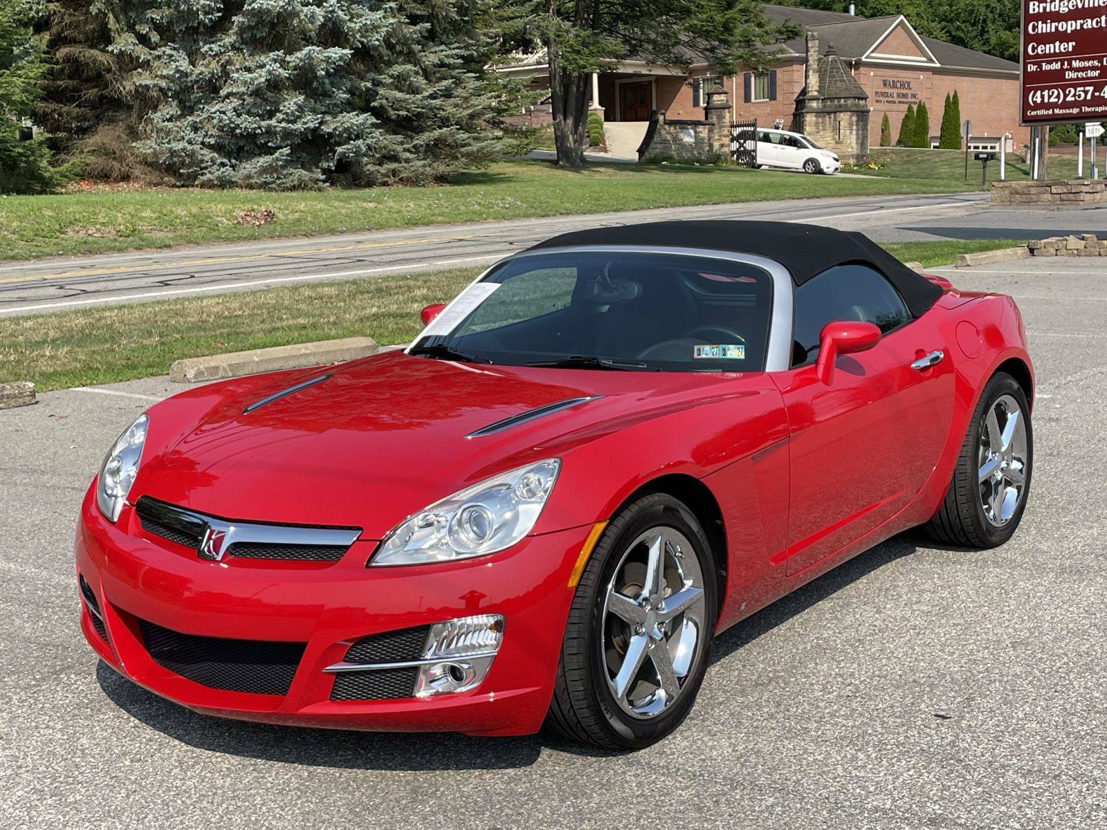Used 2008 Saturn Sky w/ Premium Trim Package RWD image 7