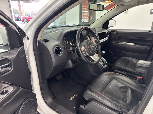 Used 2017 Jeep Compass High Altitude AWD/4WD image 15